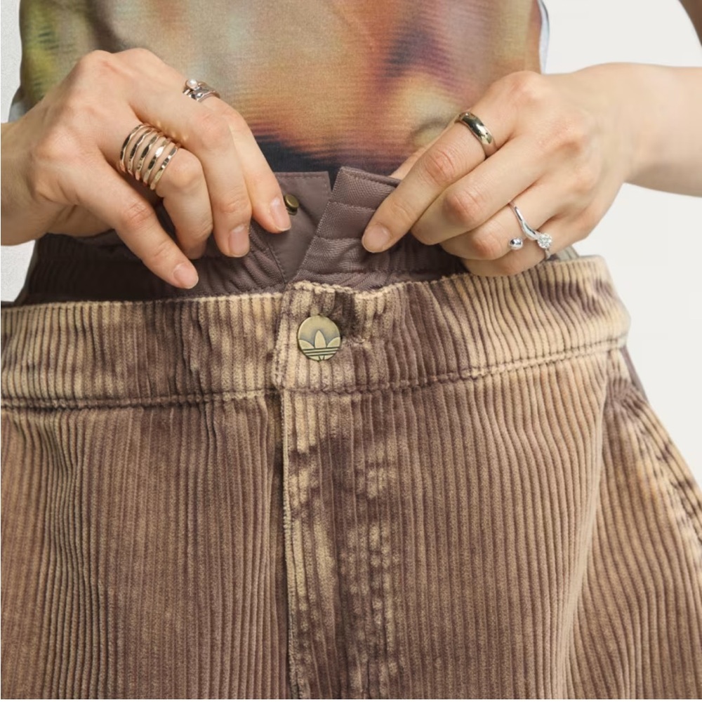 ADIDAS CORDUROY SST OVERSIZED PANTS - Picture 7 of 10